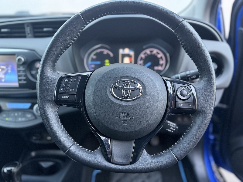 Used Toyota Yaris 2017 for sale - 77640097: Photo 24