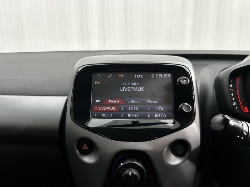 Used Toyota AYGO for sale - 77535601: Photo 14