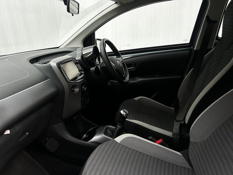 Used Toyota AYGO for sale - 77535601: Photo 24