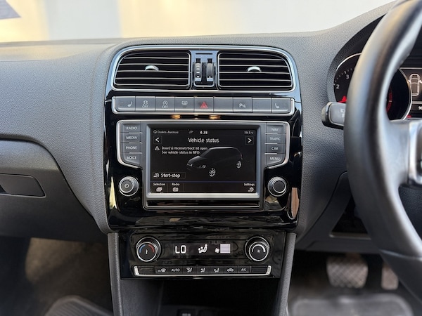 Used Volkswagen Polo 2016 for sale - 76197301: Photo 14