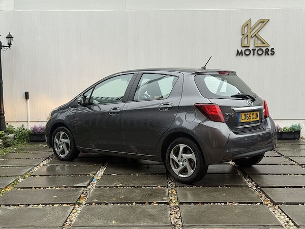 Used Toyota Yaris 2015 for sale - 76274489: Photo 19