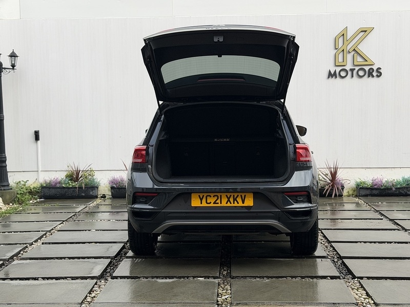 Used Volkswagen T-Roc 2021 for sale - 77693924: Photo 14