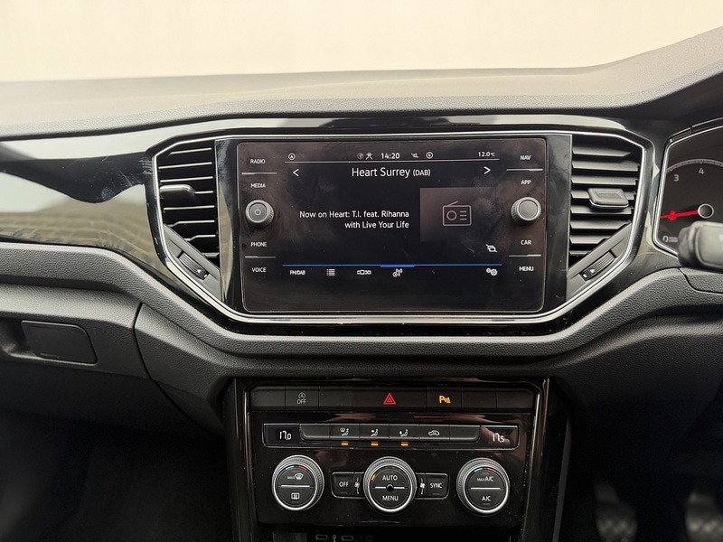 Used Volkswagen T-Roc 2021 for sale - 77693924: Photo 22