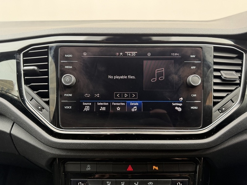 Used Volkswagen T-Roc 2021 for sale - 77693924: Photo 23