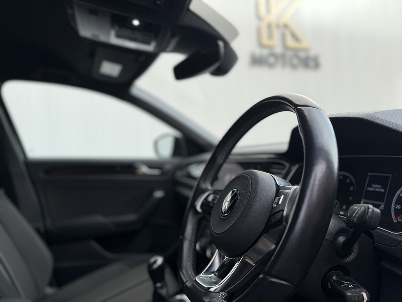 Used Volkswagen T-Roc 2021 for sale - 77693924: Photo 5