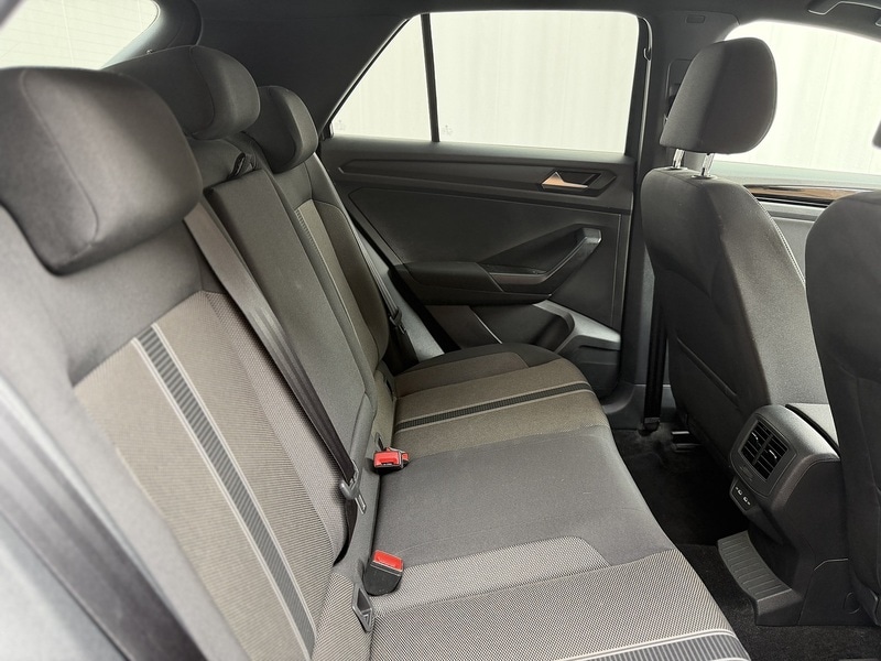 Used Volkswagen T-Roc 2021 for sale - 77693924: Photo 9