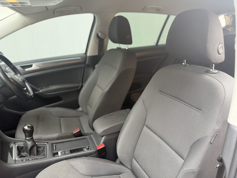 Used Volkswagen Golf 2018 for sale - 77873331: Photo 35