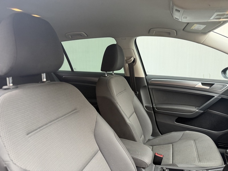 Used Volkswagen Golf 2018 for sale - 77873331: Photo 8