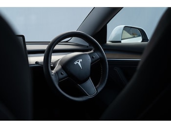 Used Tesla Model 3 2021 for sale - 75953016: Photo