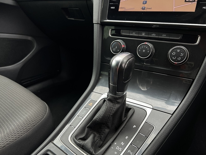 Used Volkswagen Golf 2019 for sale - 76986522: Photo 22