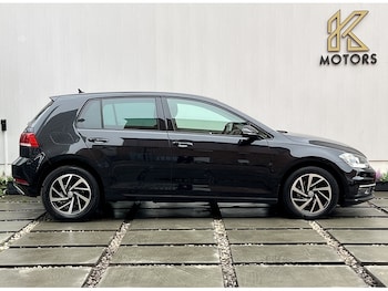 Used Volkswagen Golf 2019 for sale - 76986522: Photo
