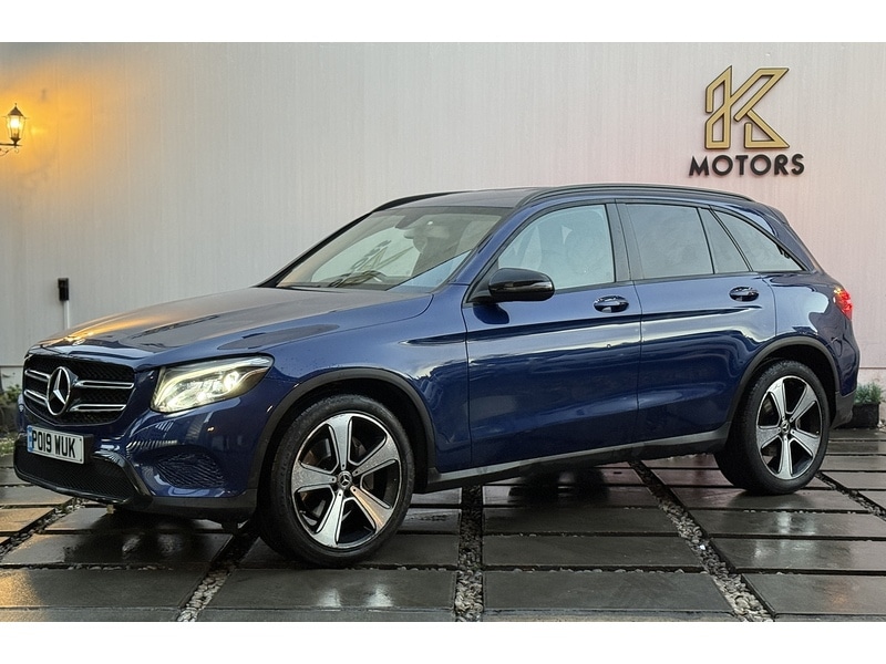 Used Mercedes-Benz GLC 2019 for sale - 77200873: Photo 2