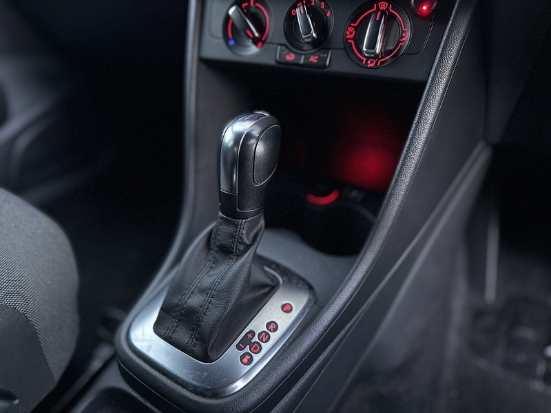 Used Volkswagen Polo 2012 for sale - 76798883: Photo 18