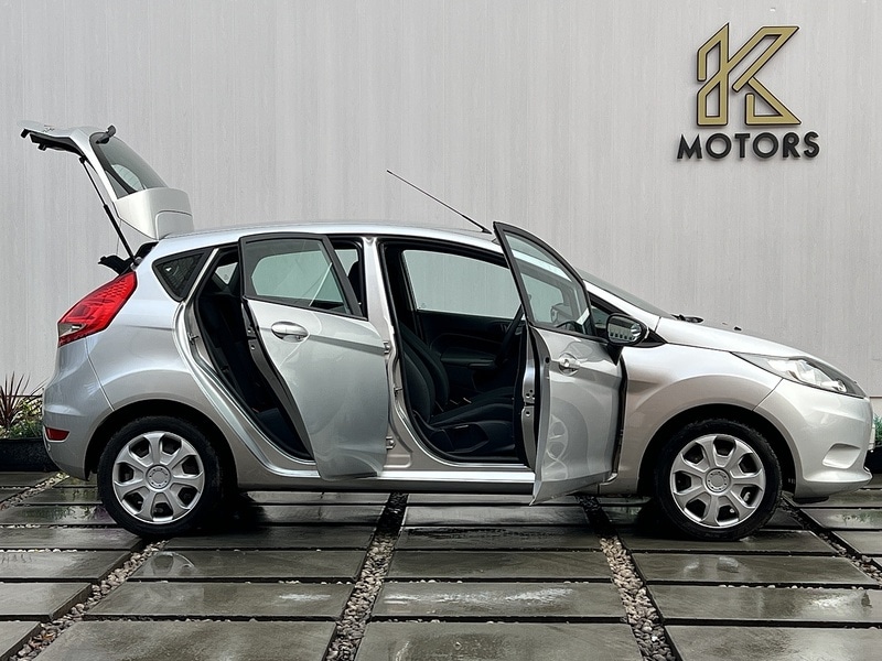 Used Ford Fiesta 2010 for sale - 77089467: Photo 5