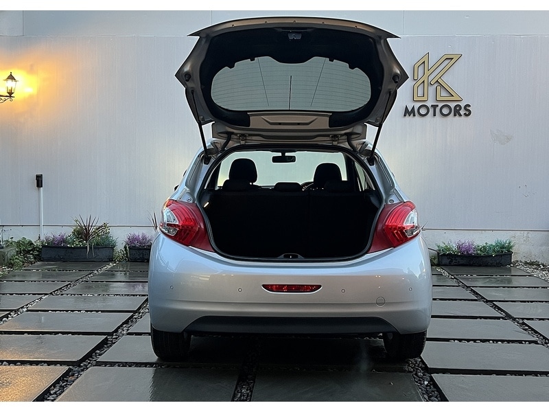 Used Peugeot 208 2015 for sale - 77140309: Photo 10