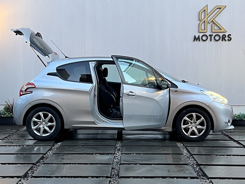 Used Peugeot 208 2015 for sale - 77140309: Photo 5