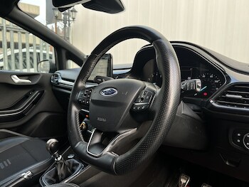 Used Ford Fiesta 2018 for sale - 77089470: Photo