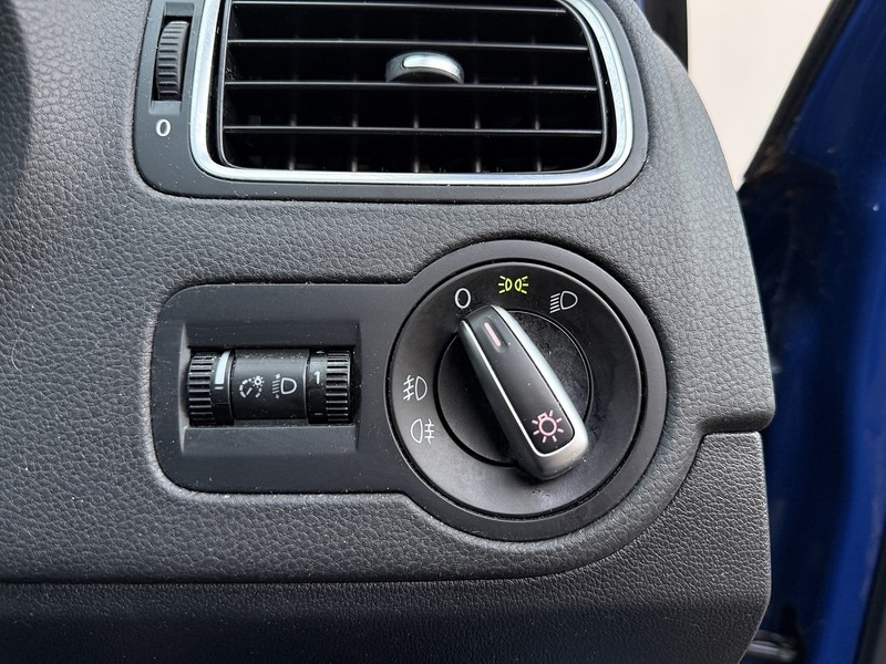 Used Volkswagen Polo 2012 for sale - 76716128: Photo 21