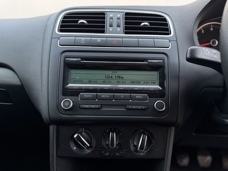 Used Volkswagen Polo 2012 for sale - 76716128: Photo 23