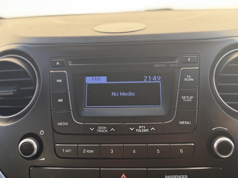 Used Hyundai i10 2016 for sale - 78031143: Photo 20