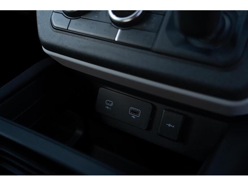 Used Land Rover Defender 2020 for sale - 77077846: Photo 13