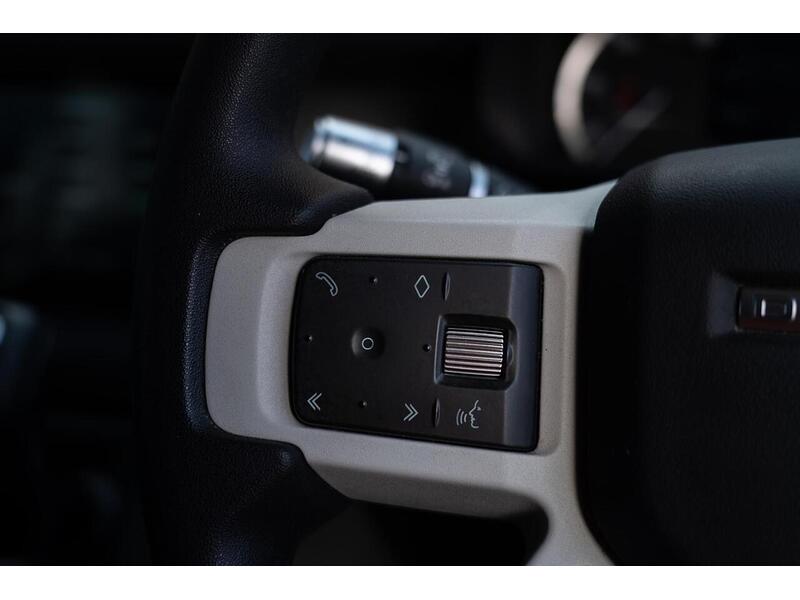 Used Land Rover Defender 2020 for sale - 77077846: Photo 16