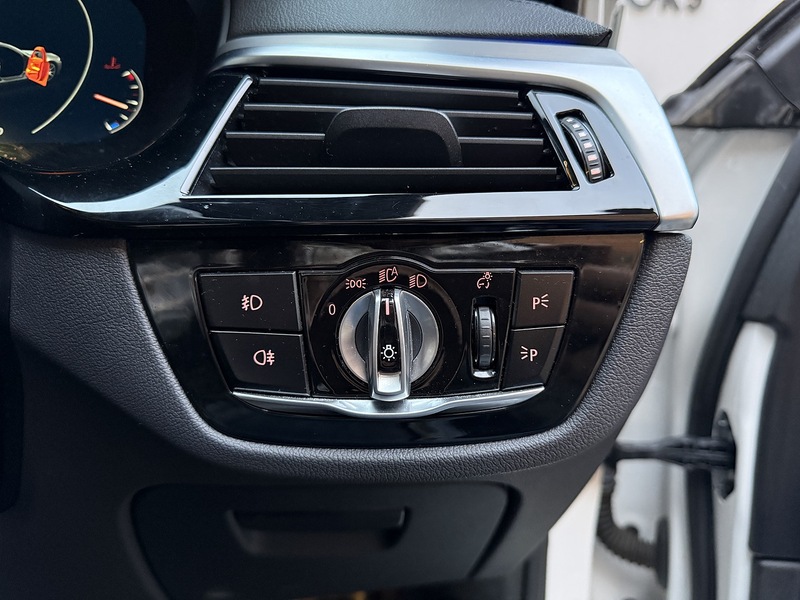 Used BMW 5 Series 2019 for sale - 76853880: Photo 21