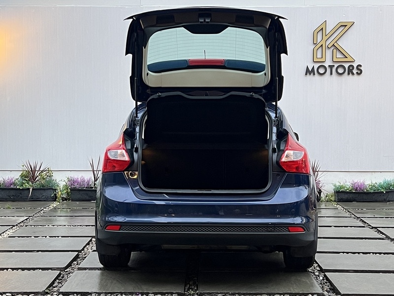 Used Ford Focus 2011 for sale - 76986528: Photo 14