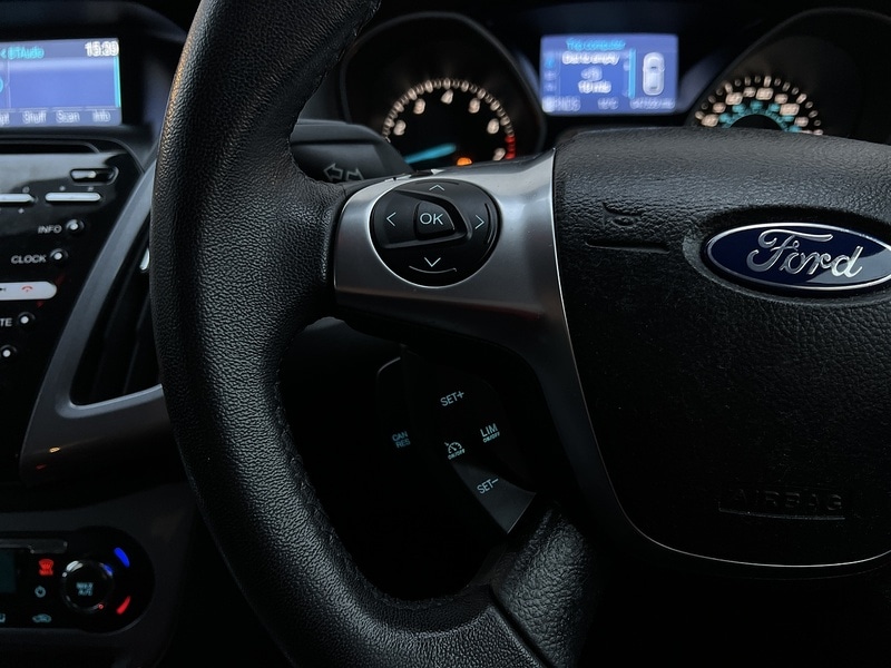 Used Ford Focus 2011 for sale - 76986528: Photo 19