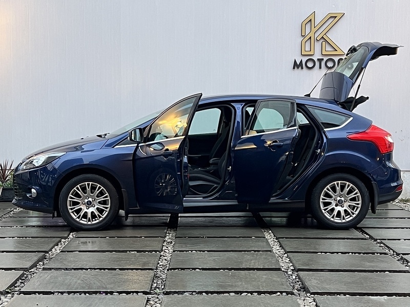 Used Ford Focus 2011 for sale - 76986528: Photo 24