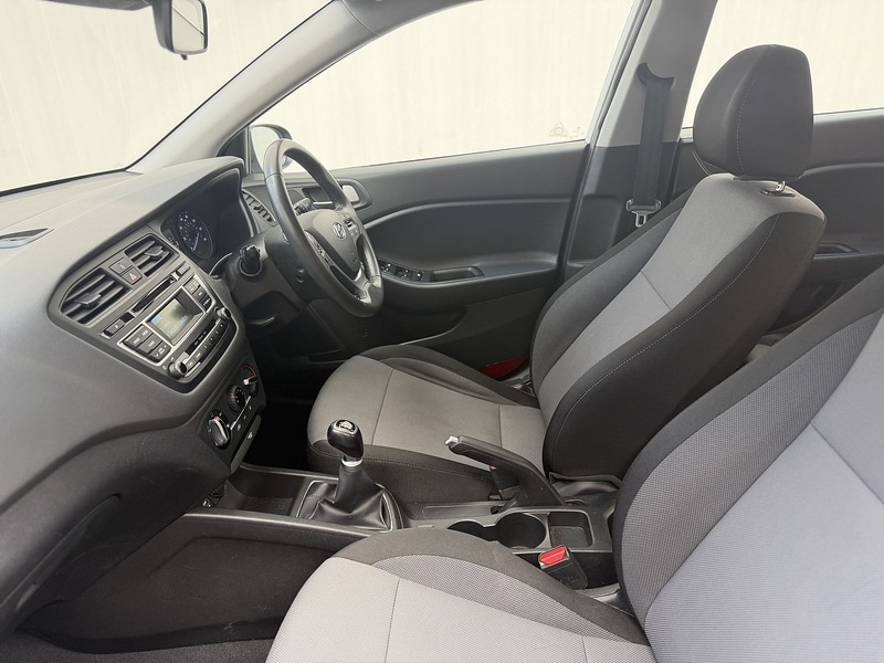 Used Hyundai i20 2017 for sale - 78012691: Photo 32