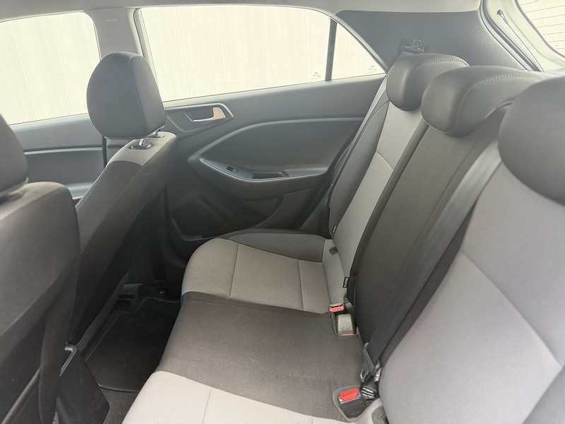 Used Hyundai i20 2017 for sale - 78012691: Photo 35