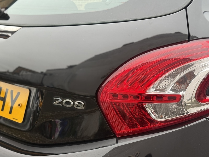 Used Peugeot 208 2014 for sale - 76320198: Photo 10