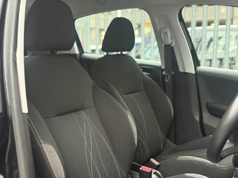 Used Peugeot 208 2014 for sale - 76320198: Photo 11
