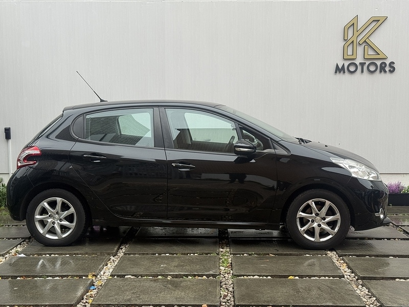 Used Peugeot 208 2014 for sale - 76320198: Photo 4