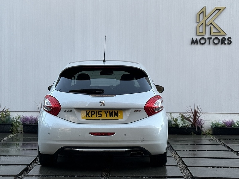 Used Peugeot 208 2015 for sale - 76808339: Photo 13