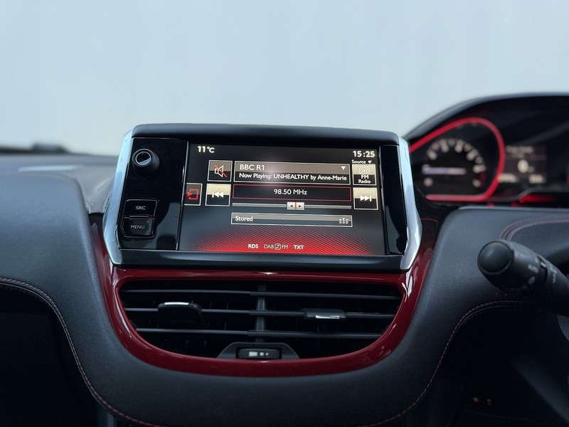 Used Peugeot 208 2015 for sale - 76808339: Photo 19