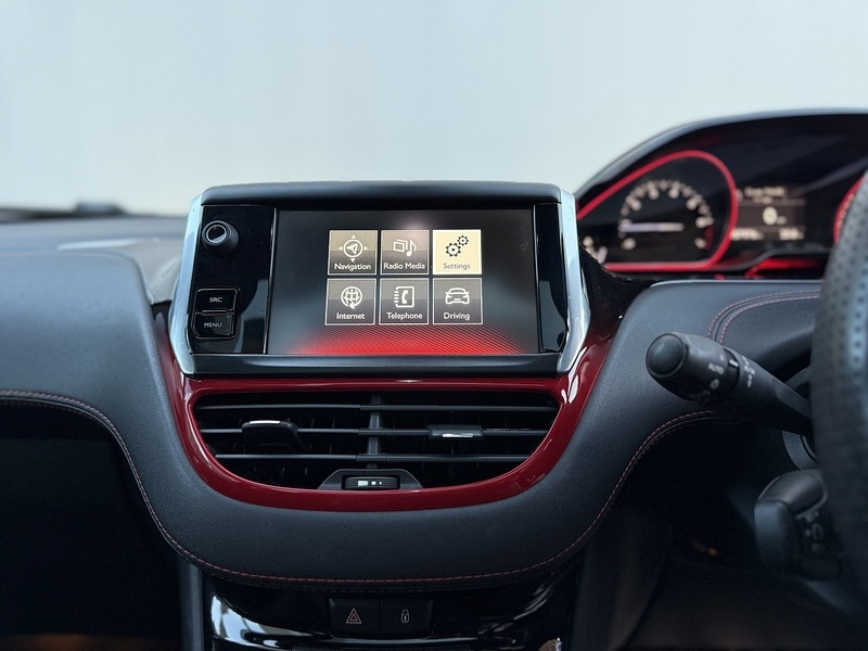 Used Peugeot 208 2015 for sale - 76808339: Photo 21