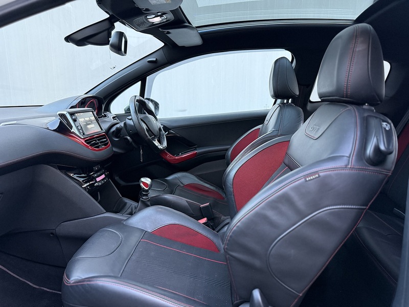 Used Peugeot 208 2015 for sale - 76808339: Photo 26