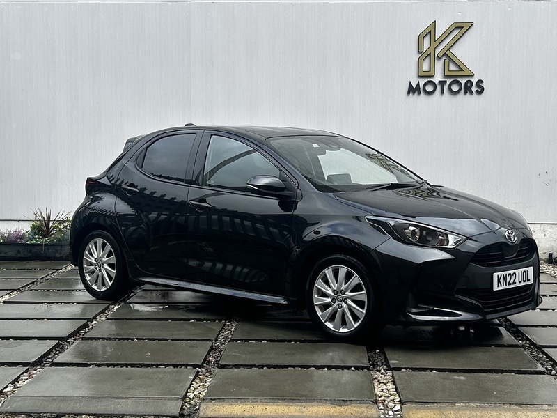 Used Toyota Yaris for sale - 77535596: Photo 2