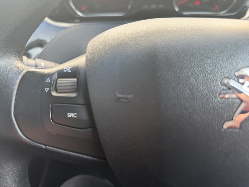 Used Peugeot 208 2013 for sale - 77915307: Photo 20