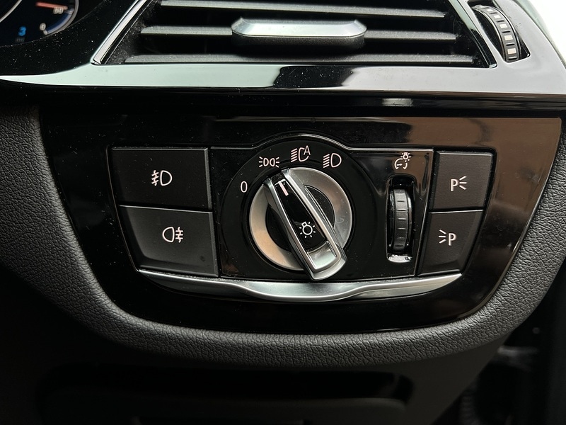 Used BMW 5 Series 2018 for sale - 77053126: Photo 32