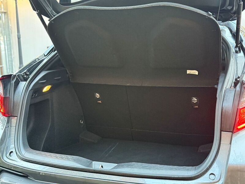 Used Toyota C-HR 2021 for sale - 77609576: Photo 14