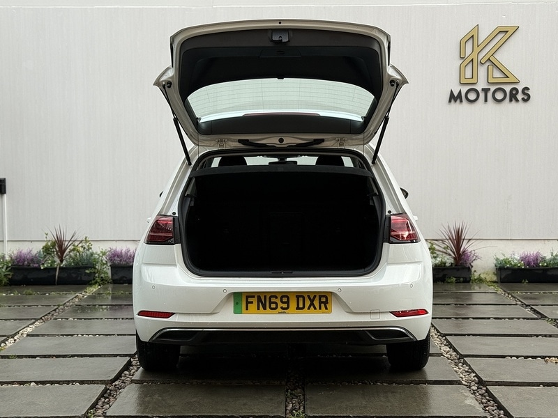 Used Volkswagen Golf 2019 for sale - 76716133: Photo 19