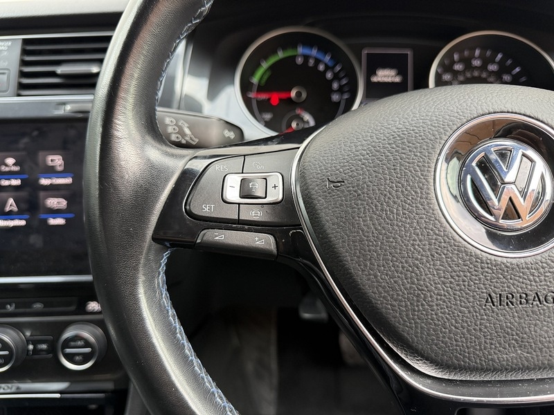 Used Volkswagen Golf 2019 for sale - 76716133: Photo 29