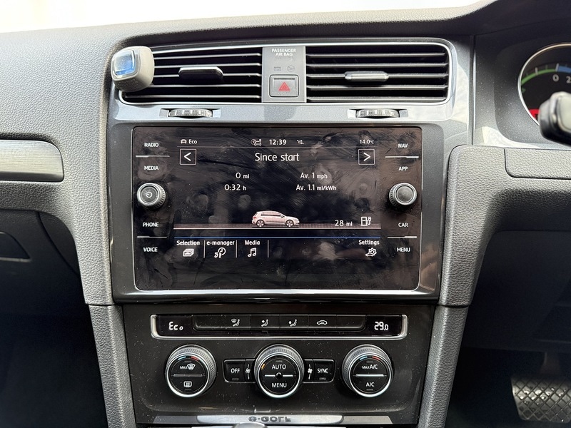 Used Volkswagen Golf 2019 for sale - 76716133: Photo 38