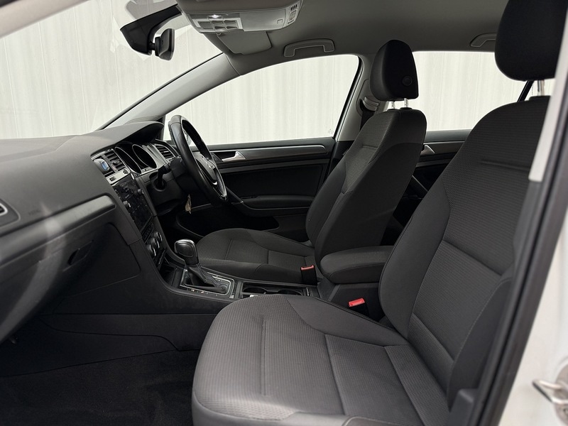 Used Volkswagen Golf 2019 for sale - 76716133: Photo 8