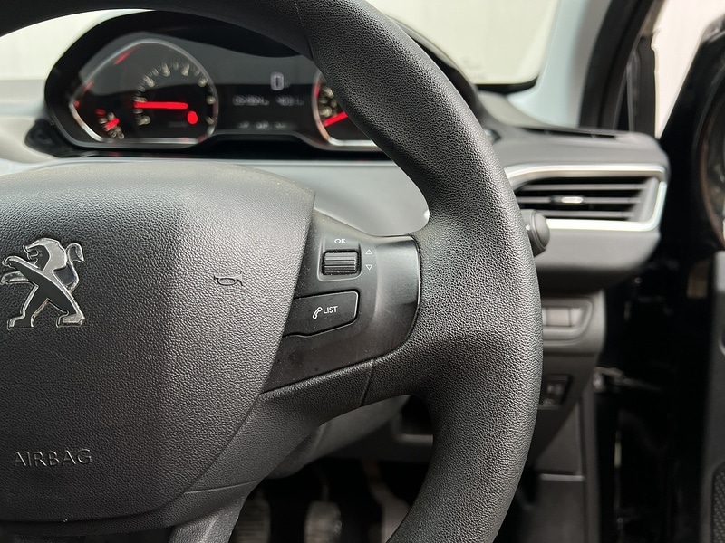 Used Peugeot 208 2015 for sale - 77591383: Photo 16