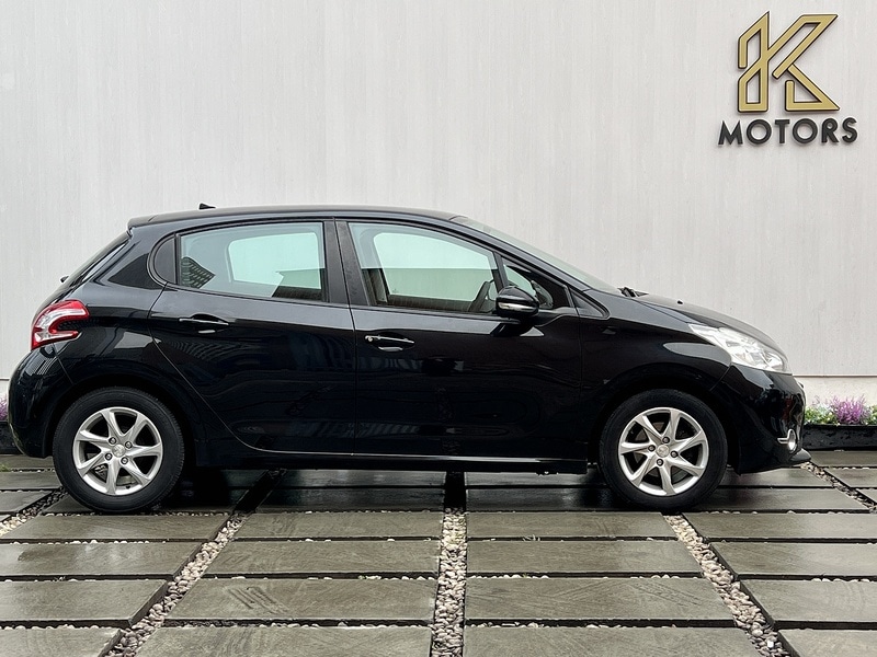 Used Peugeot 208 2015 for sale - 77591383: Photo 2