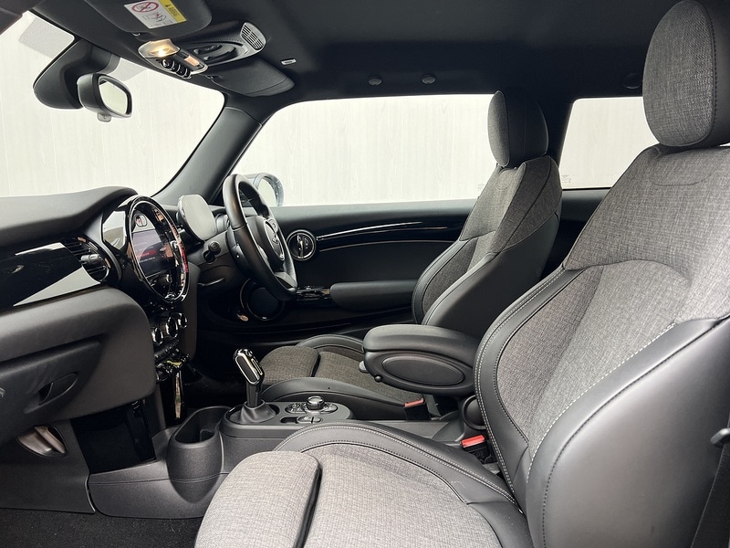 Used MINI Hatch 2021 for sale - 76986527: Photo 24